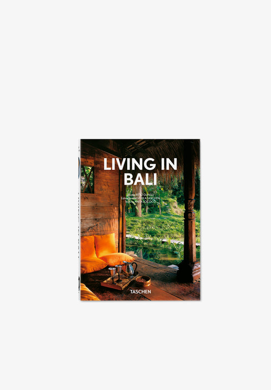 LIBRO LIVING IN BALI