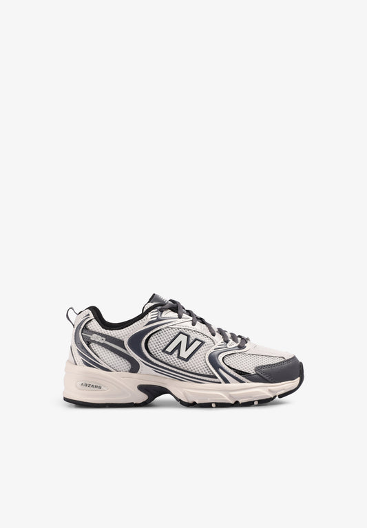 SNEAKERS 530