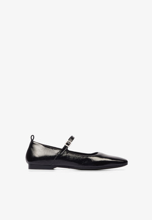 DANÇARINOS DE DÉLIA