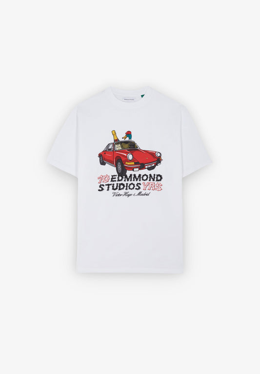 EDMMOND STUDIOS | CAMISETA 10 YEARS - Scalpers