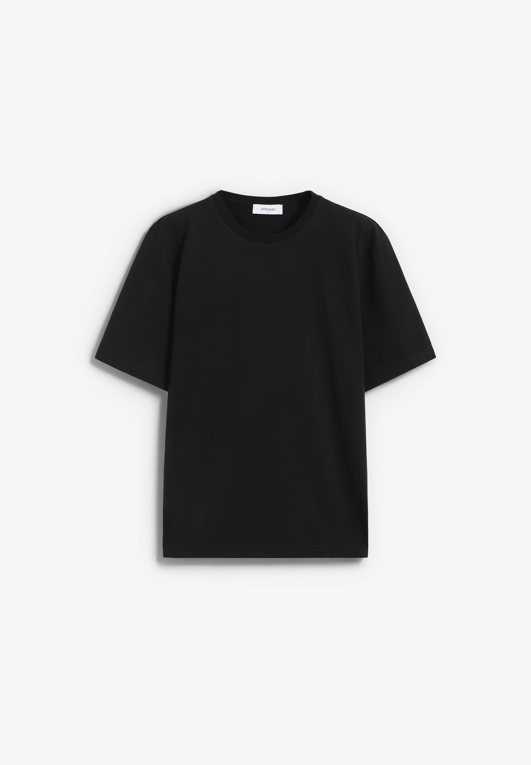 BASIC T-SHIRT