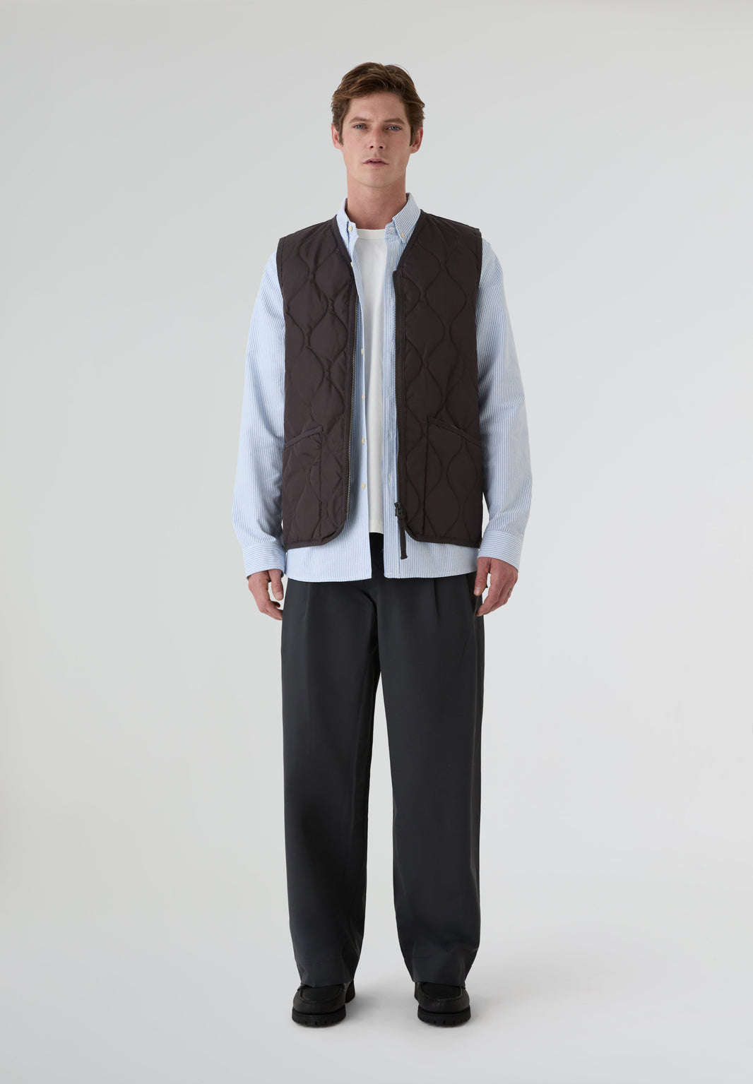 UNISEX V-NECK MILITARY VEST WITH ZIPPER