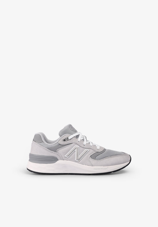NEW BALANCE | MEN'S FRESH FOAM 880 SNEAKERS