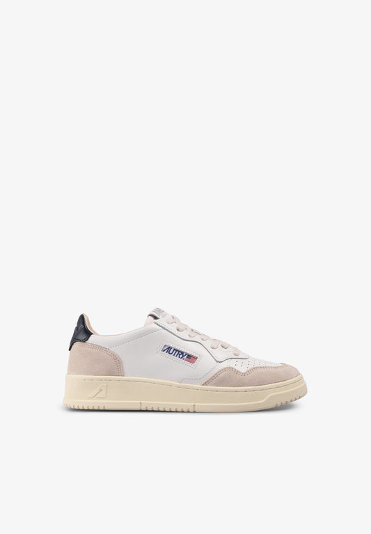 MEDALIST LOW SUEDE