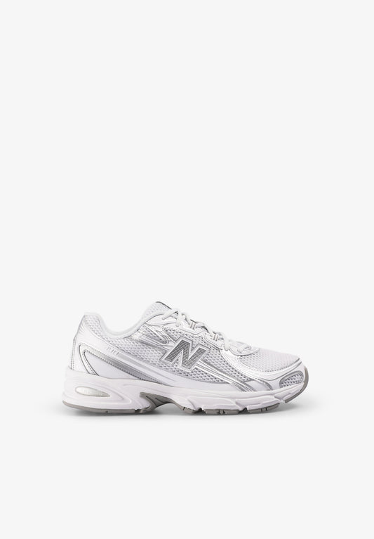 SNEAKERS 740