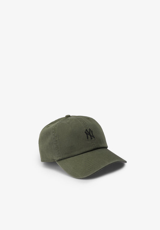 BASE RUNNER '47 CLEAN UP NEW YORK YANKEES